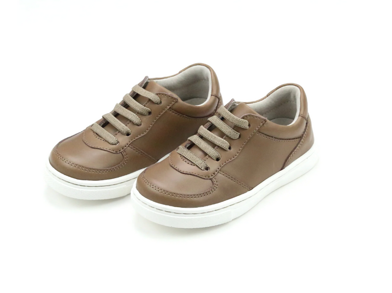 Grayson Elastic Lace Sneaker - Mocha