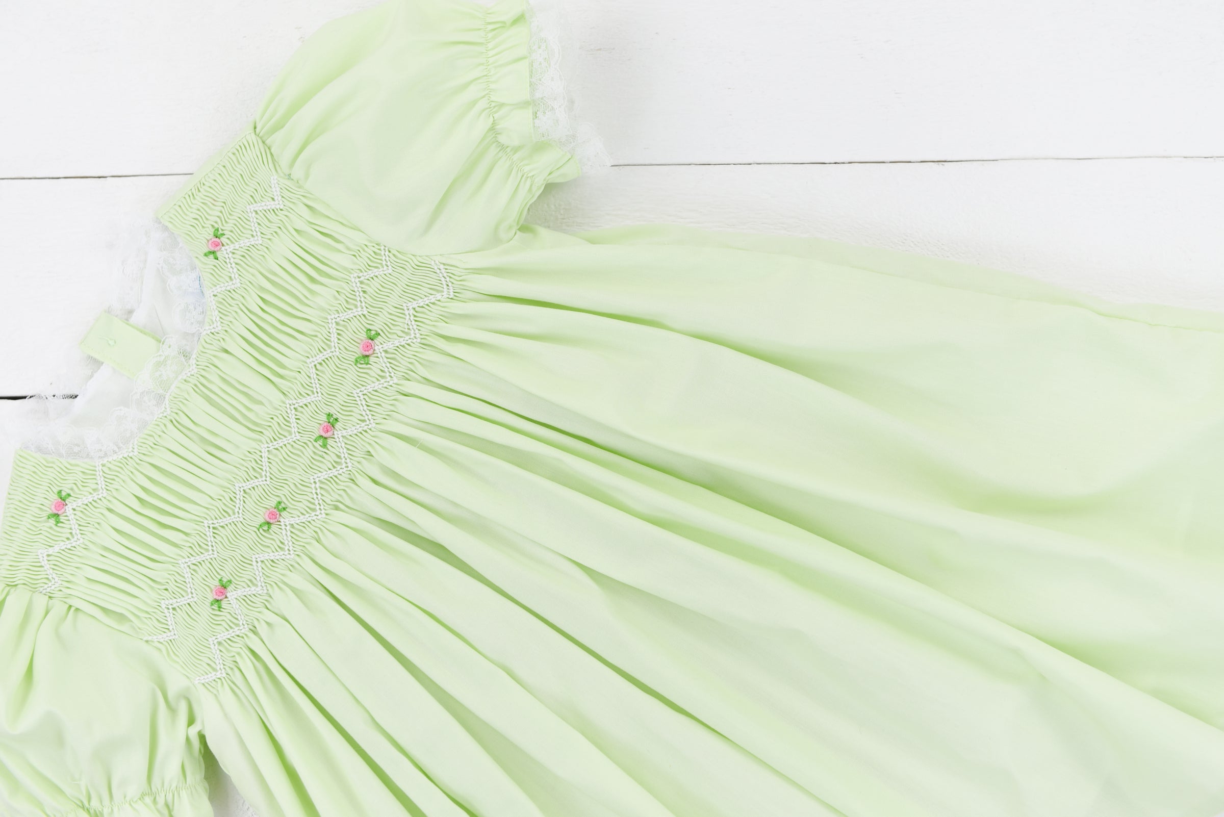 PO110: Elegant Smock Girls Dress